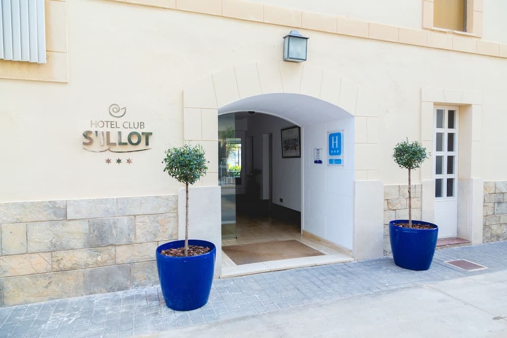 hotel image
