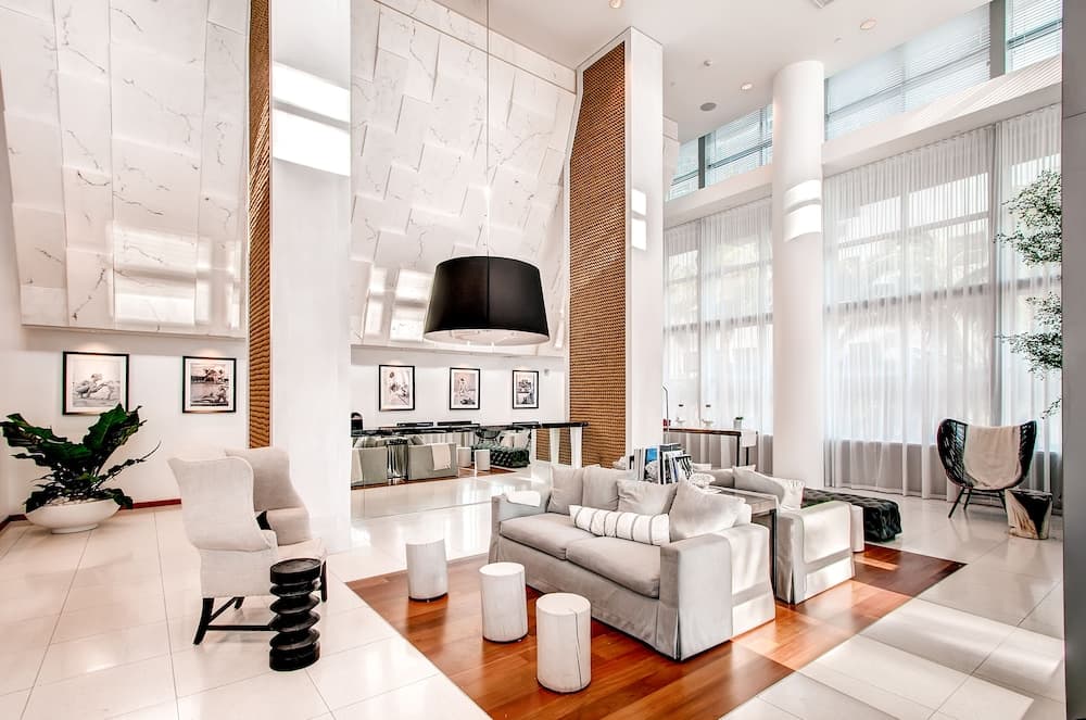 Churchill Suites Monte Carlo Miami Beach