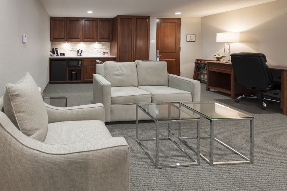 Hillsdale College Dow Hotel and Conference Center