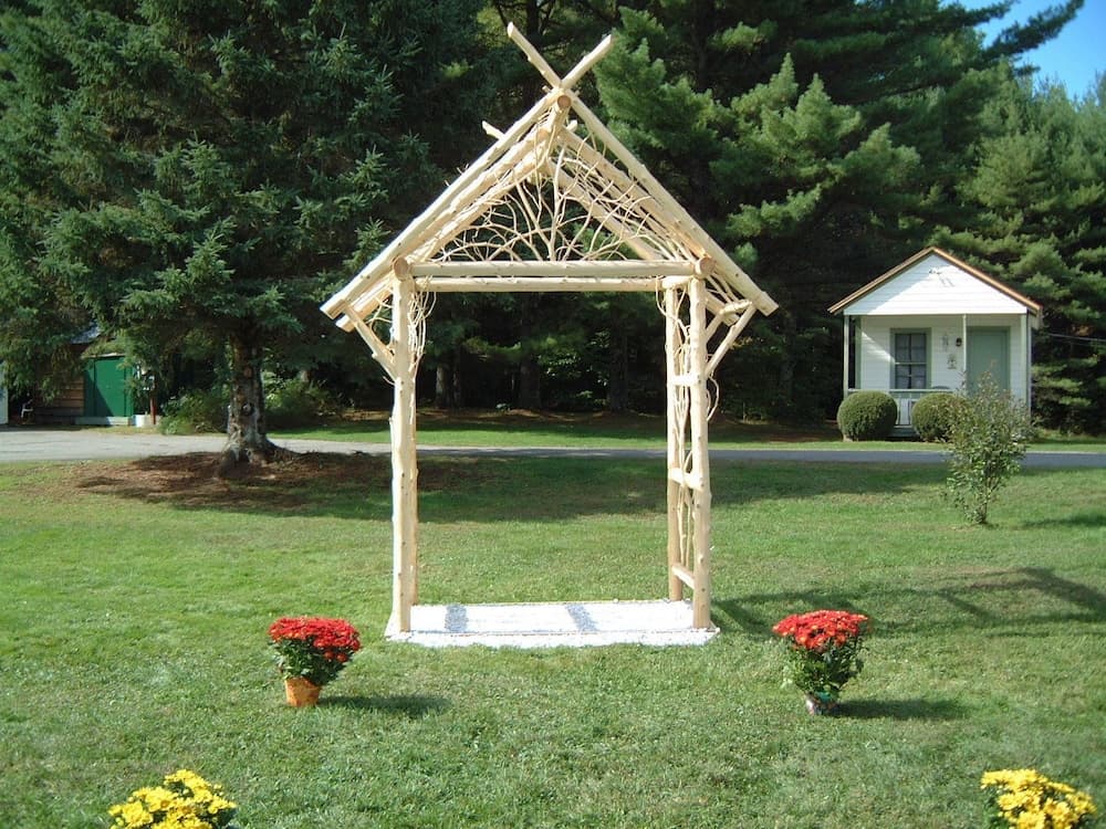 Pine Tree Motel & Cabins