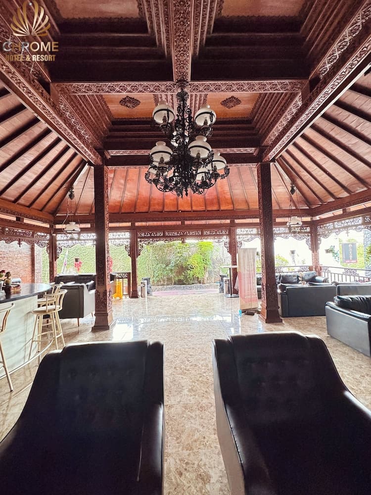 Chrome Hotel & Resort Solo