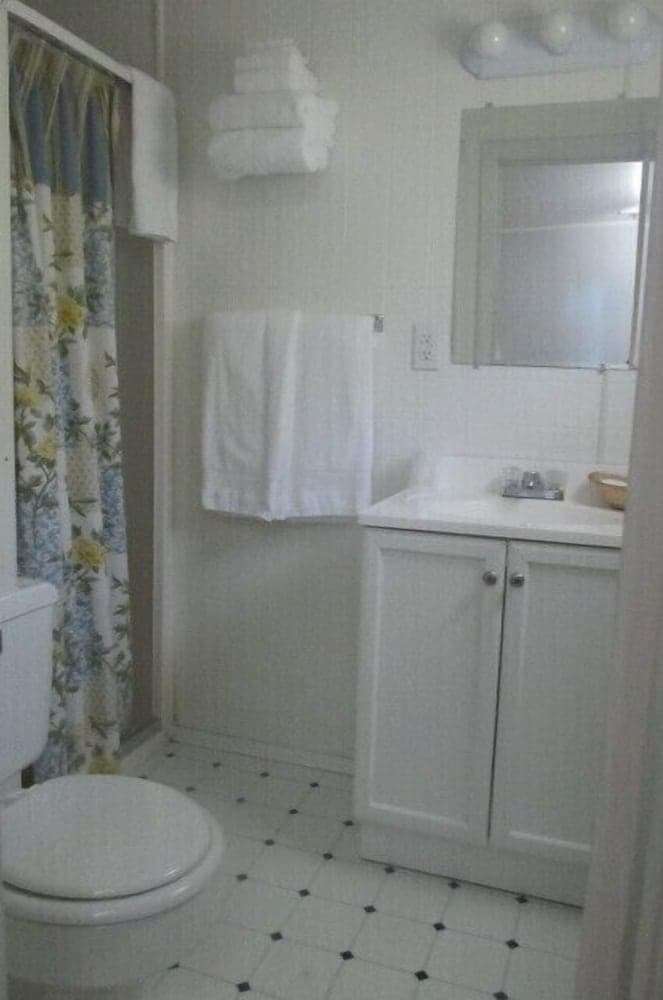 Country Squire Motel