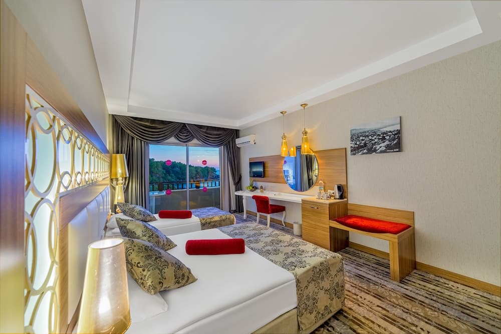 Justiniano Deluxe Resort – All Inclusive