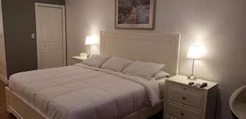 Collins Avenue Shopping Area