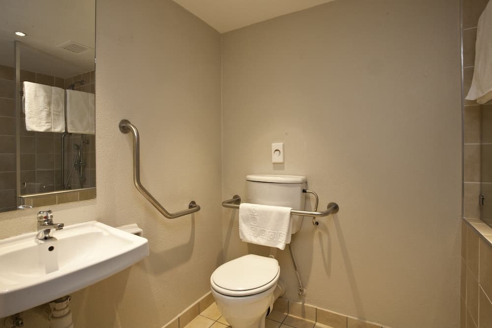 Road Lodge Carnival City