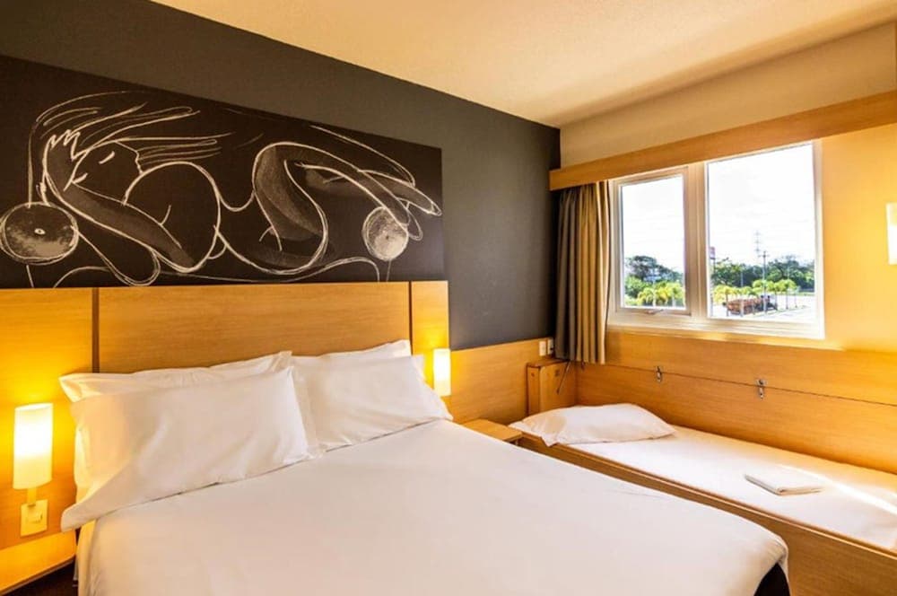 ibis Porto Alegre Assis Brasil