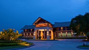 Emerald Palace Hotel