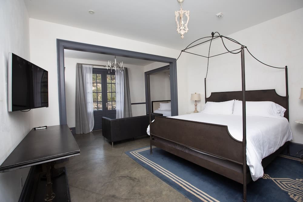 Surf Hotel & Chateau