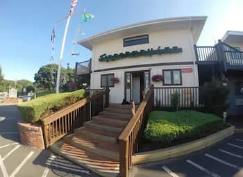 Kenny's Tipperary Inn