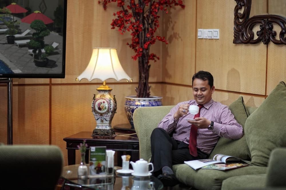 Rocky Plaza Hotel Padang