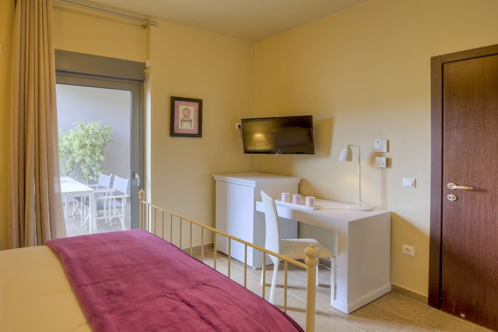 Marini Luxury Apartments and Suites