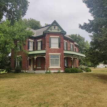 Nauvoo Grand Bed & Breakfast