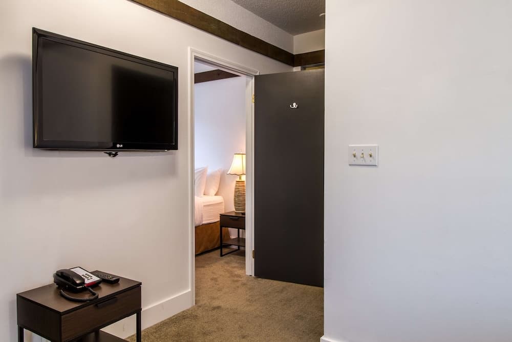 Stoke Hotel SureStay Collection by Best Western