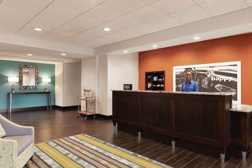 Hampton Inn & Suites Mishawaka/South Bend at Heritage Square