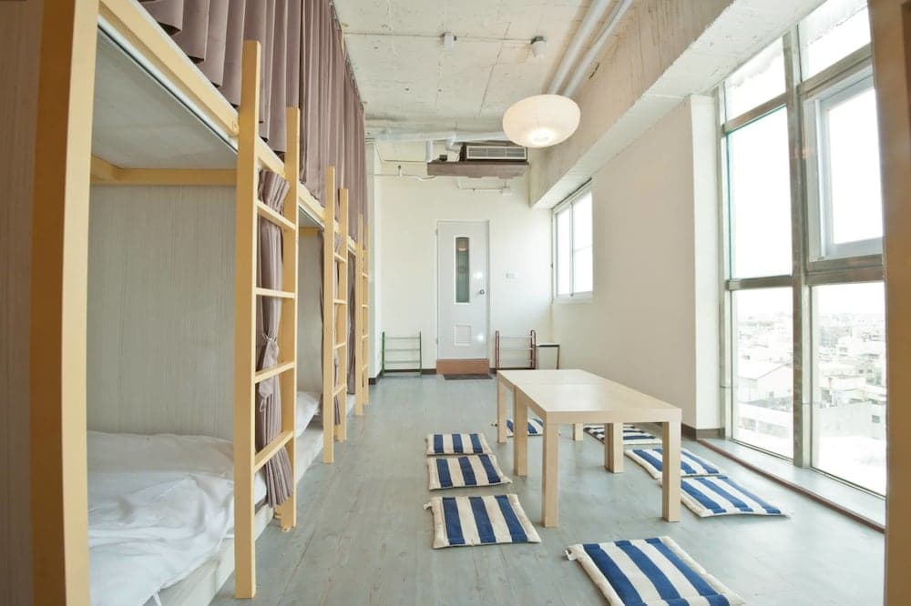 Easy Inn International Hostel