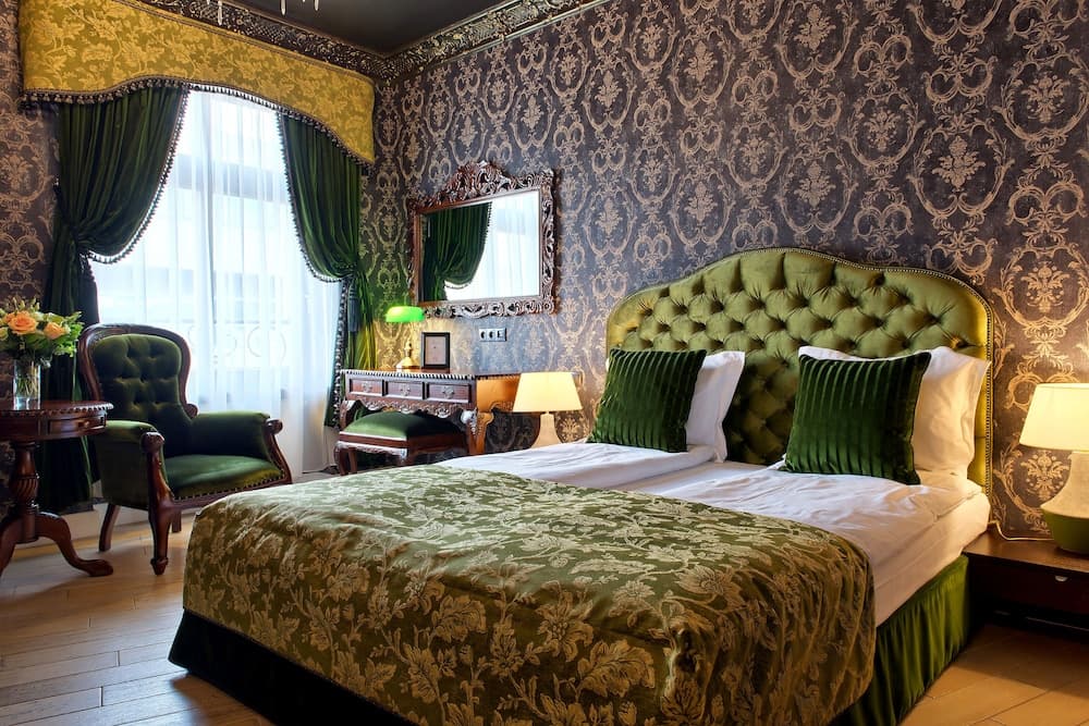 SleepWalker Boutique Suites