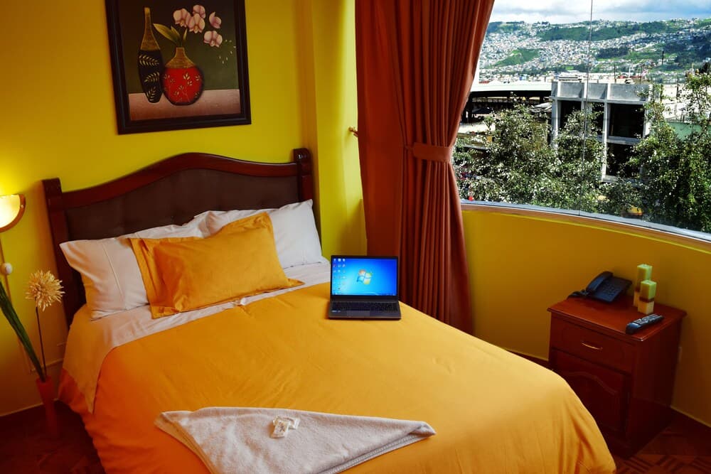 Hotel Miguel Angel Terminal Quitumbe