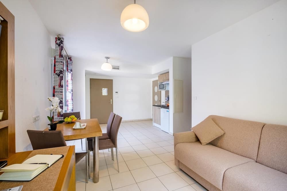 Comfort Aparthotel Antibes Le Maestria