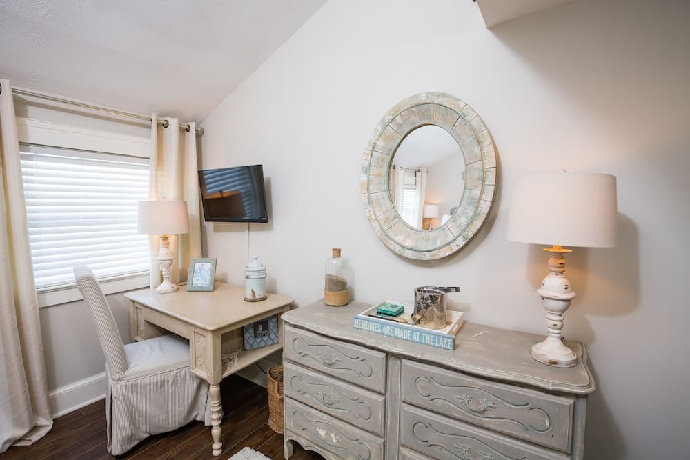 The Nest on Saratoga Lake