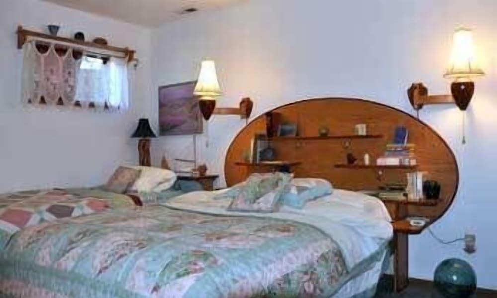 Whalesong Bed and Breakfast