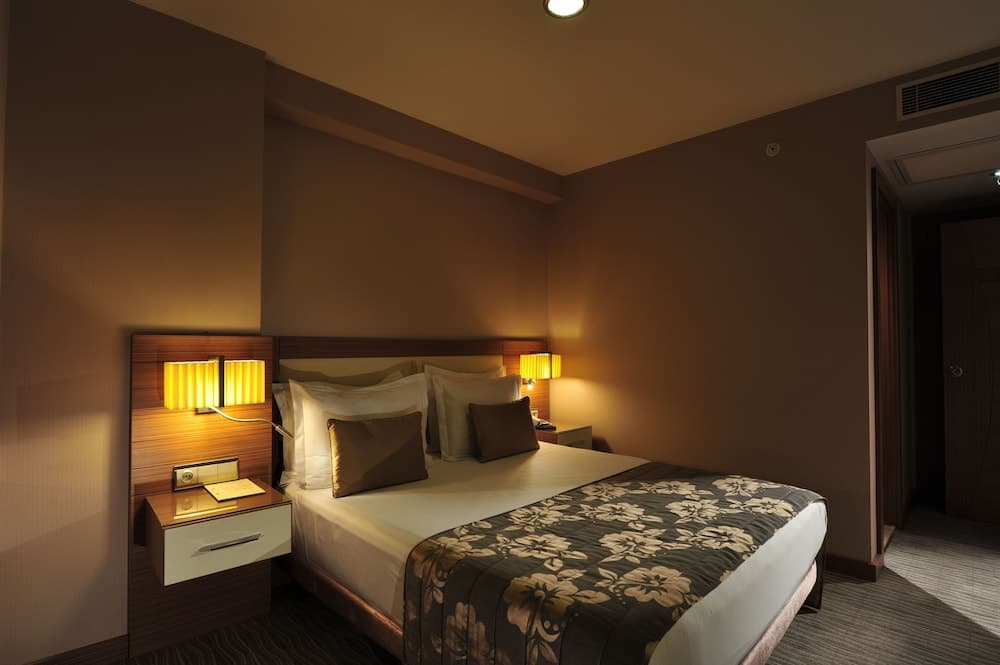 Yasmak Comfort Hotel