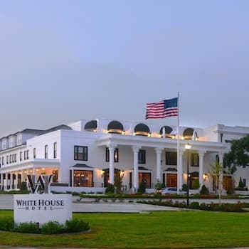 White House Hotel