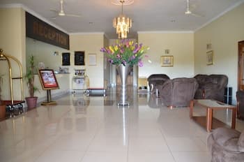 Riverside Hotel and Conference Centre