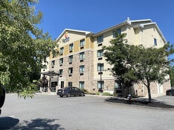 Comfort Inn & Suites Brattleboro I-91