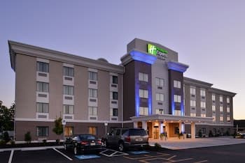Holiday Inn Express & Suites West Ocean City, an IHG Hotel