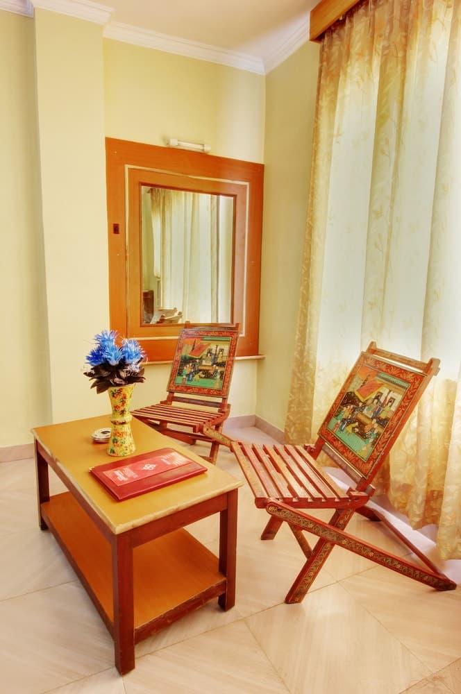 Hotel Jaisingh Palace