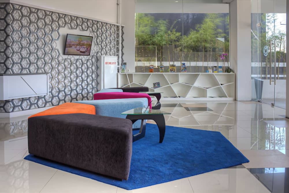 Berry Biz Hotel Powered by Archipelago