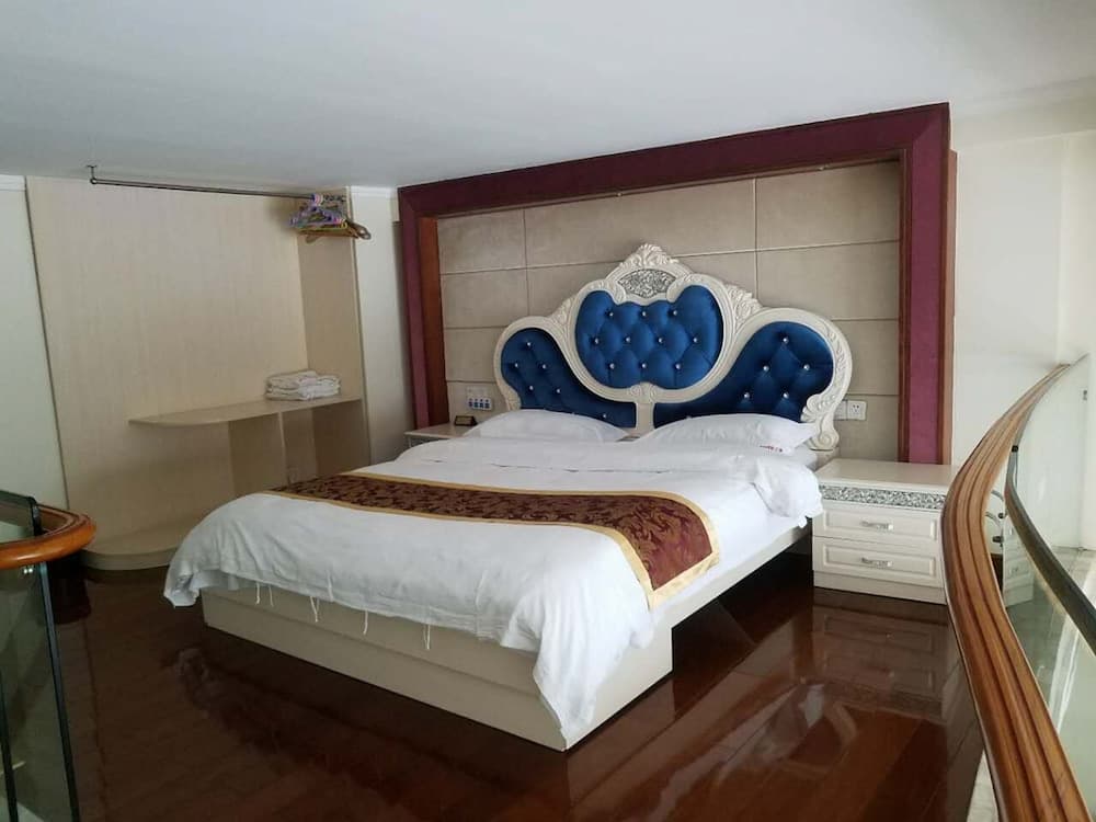 Louidon Mega Apartment of Kam Rueng Plaza/Sunshine