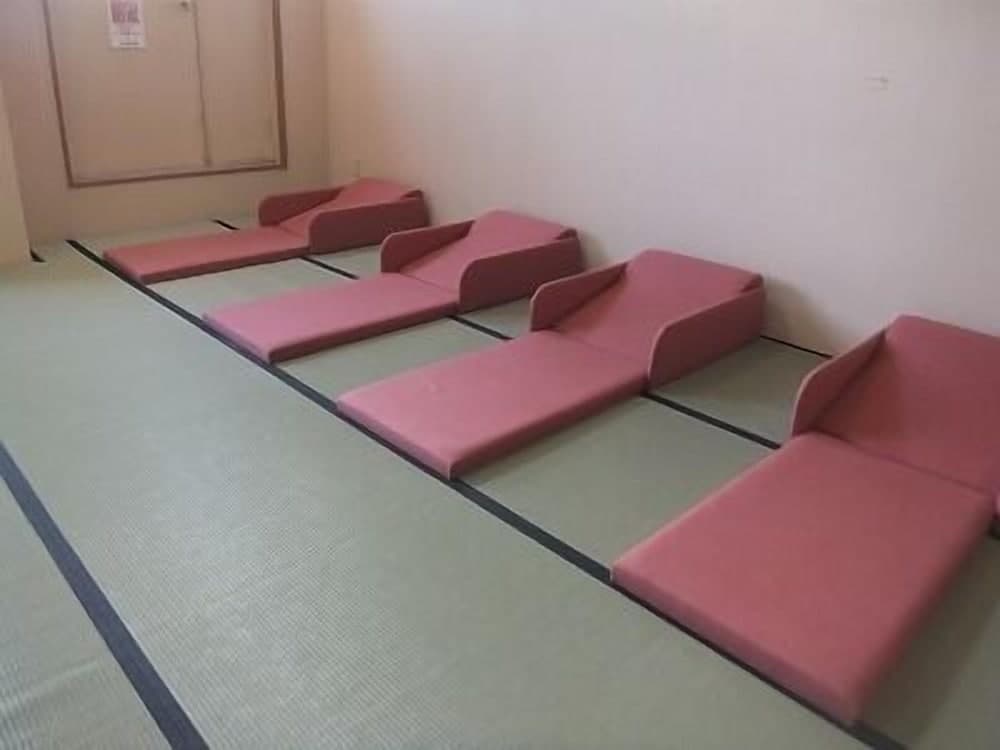 Hidamarinoyu Flop House - Hostel