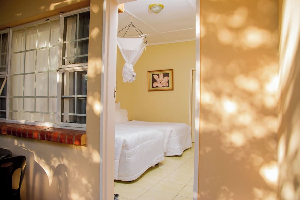 Mosi-O-Tunya Executive Lodge