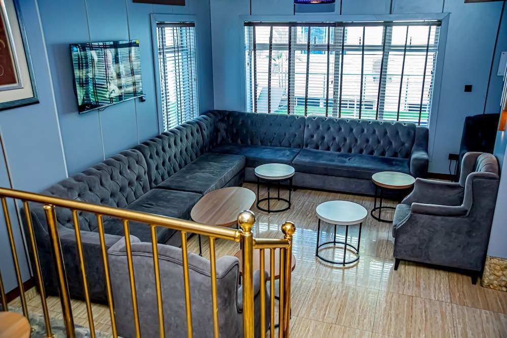 Fritz Apartments and Suites