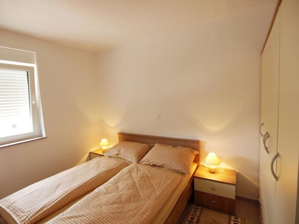 Mlasina Nin in Nin With 1 Bedrooms and 1 5 Bathrooms