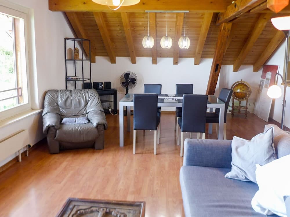 View Riviera Montreux