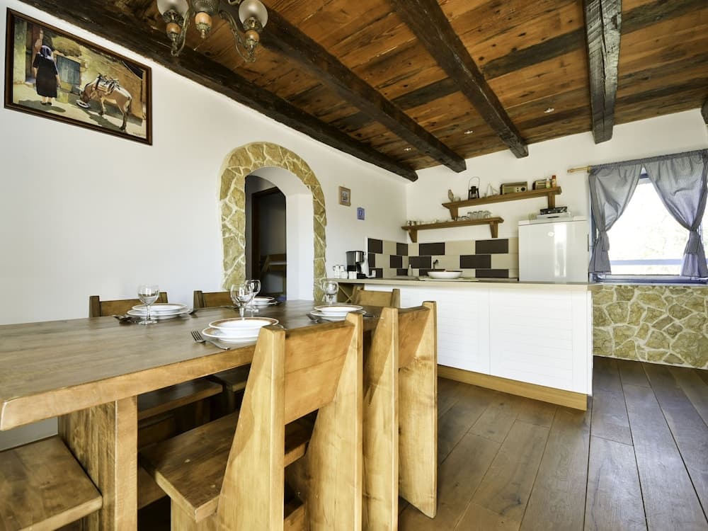 Maja Privlaka in Privlaka