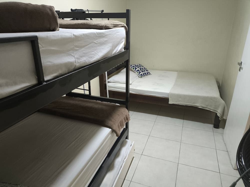 CASA MARAVILHOSA 6 QUARTOS