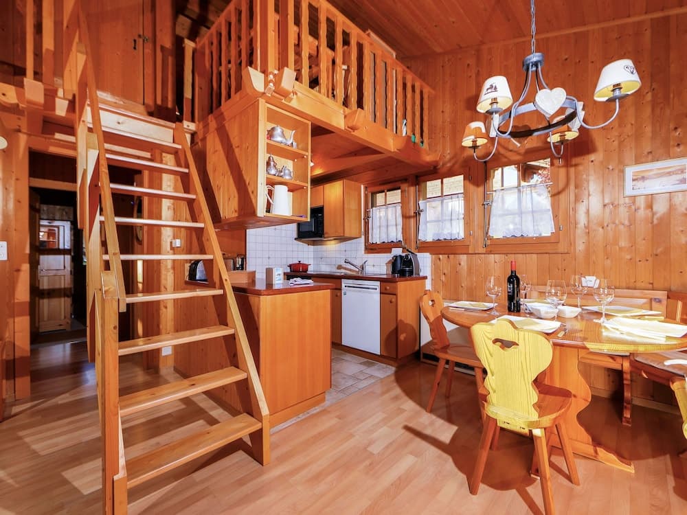 Chalet Lorila Arveyes