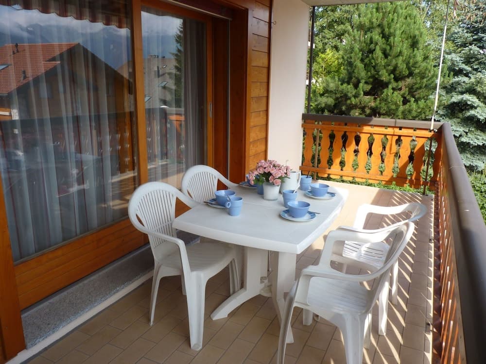 La R ze No 6 Leytron