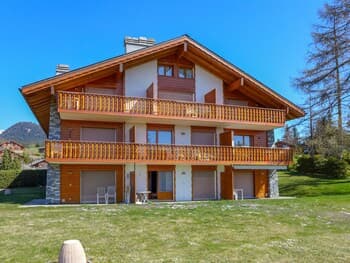 Santa Barbara Lens in Lens