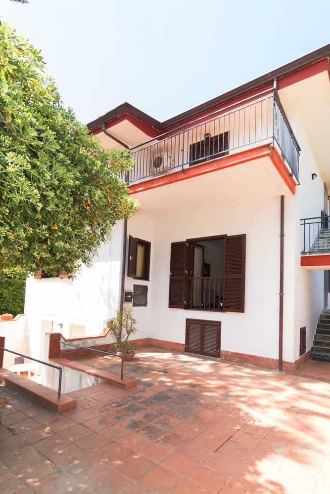 Angelas Santa Maria di Castellabate