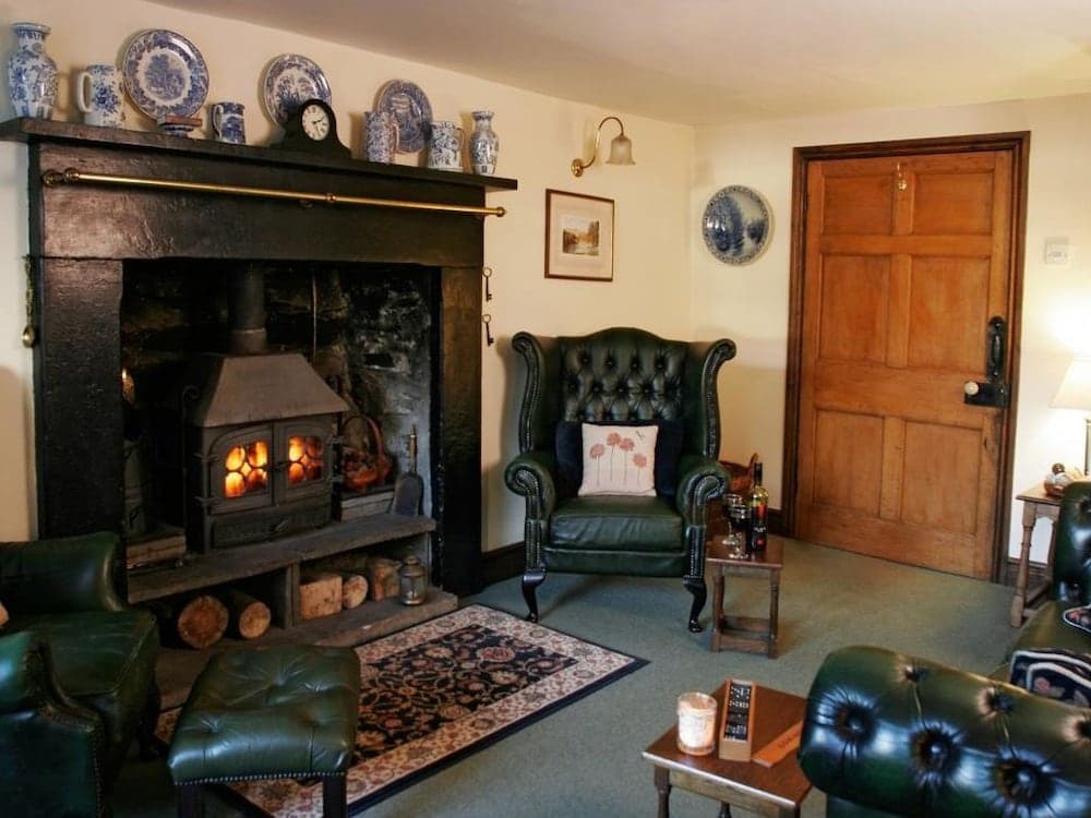 Clappersgate Way Clappersgate