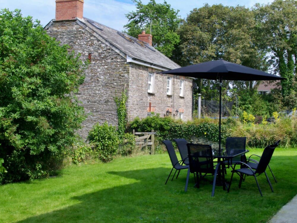 St Issay St Issey in St Issey