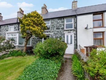 Fron Y Fron in Y Fron