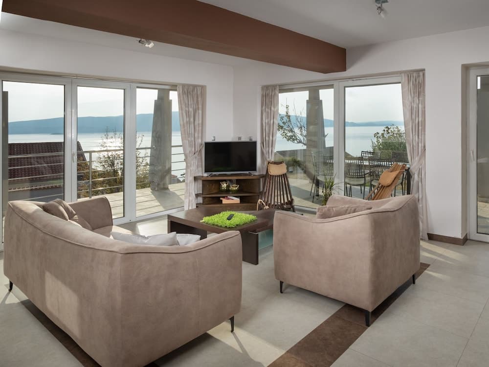 Senj Senj in Senj With 4 Bedrooms and 3 Bathrooms