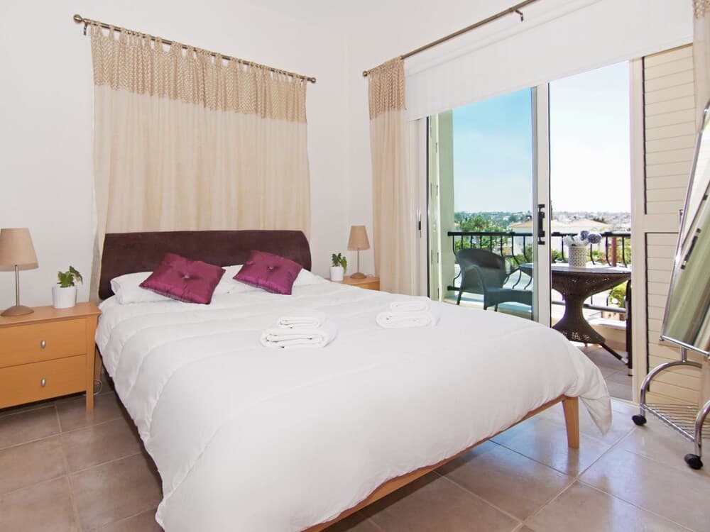 Ella Paralimni in Paralimni