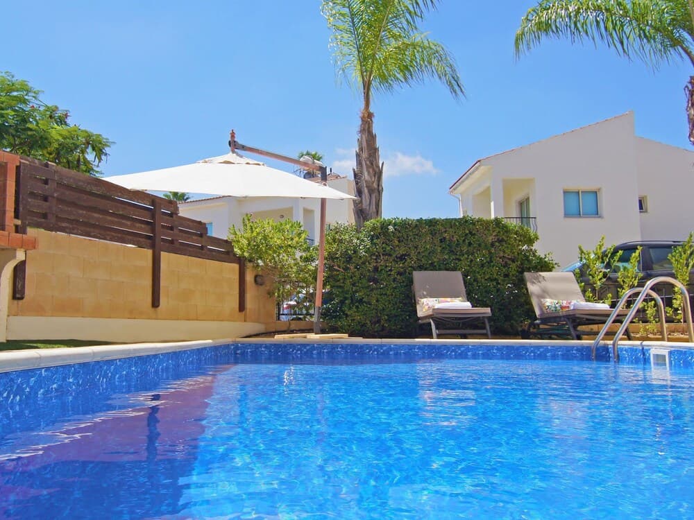 Ella Paralimni in Paralimni