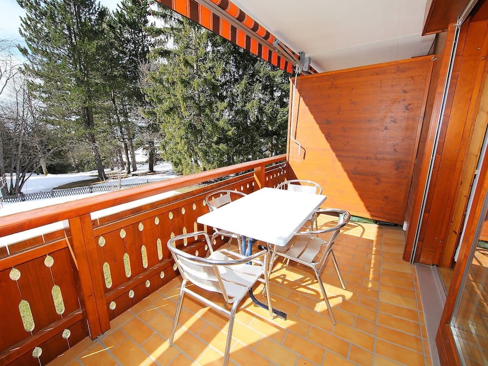 Azurite 12 Ollon in Ollon